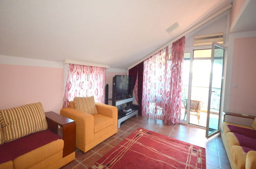 Photo 9 - Vasily Apartment