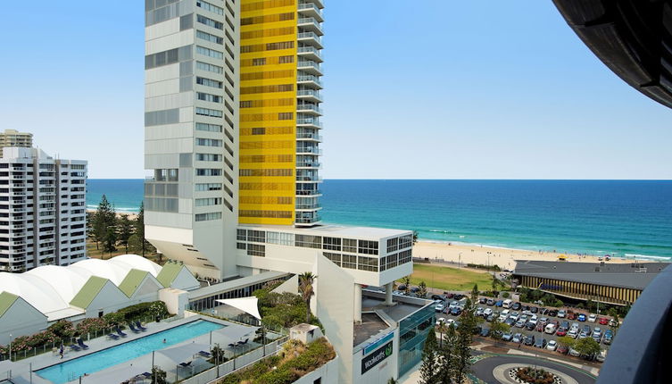 Photo 1 - Oracle Resort, Broadbeach - Q Stay