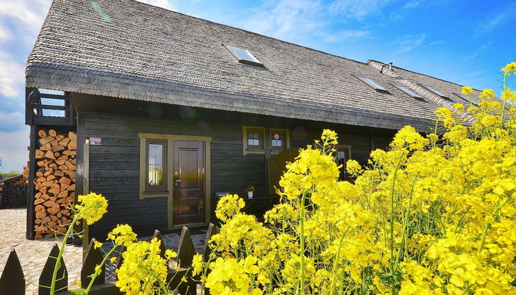 Foto 1 - Cozy Cottage in Cisowo With Garden