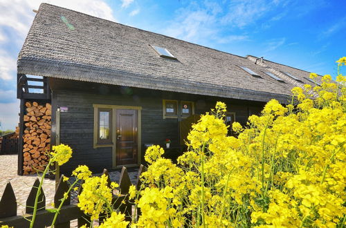 Foto 1 - Cozy Cottage in Cisowo With Garden