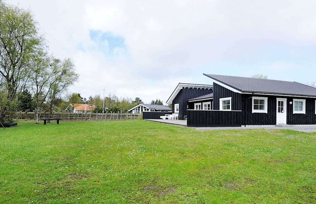 8 Person Holiday Home in Blavand - Foto 21