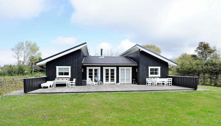 Photo 1 - 8 Person Holiday Home in Blavand