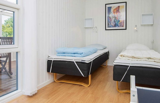 6 Person Holiday Home in Knebel - Foto 9
