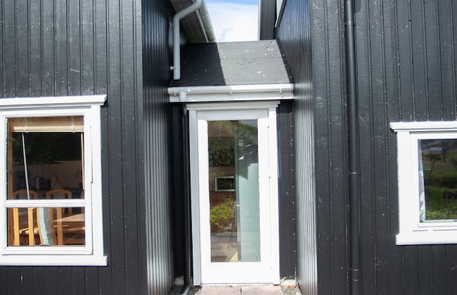 Red Robin - Vacation homes next to Svartifossur waterfall - Photo 37