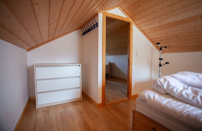 Red Robin - Vacation homes next to Svartifossur waterfall - Photo 8