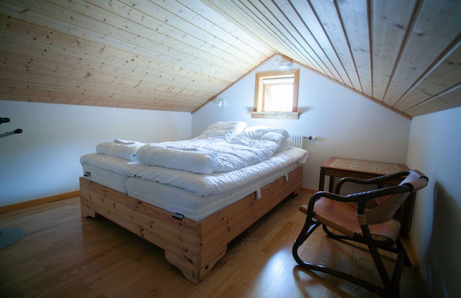 Red Robin - Vacation homes next to Svartifossur waterfall - Photo 2