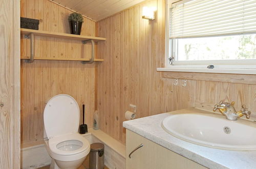 Photo 9 - 10 Person Holiday Home in Hadsund