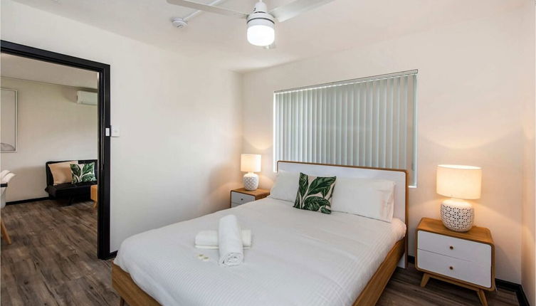 Photo 1 - Stylish Apartment in Leafy South Perth