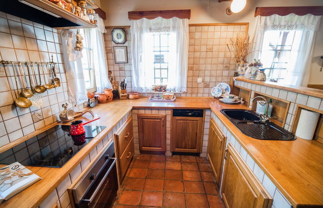 Authentic Countryside Villa With Hot tub - Photo 11
