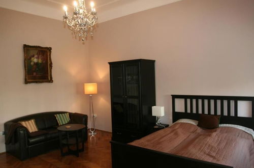 Photo 2 - Diamonds Apartments