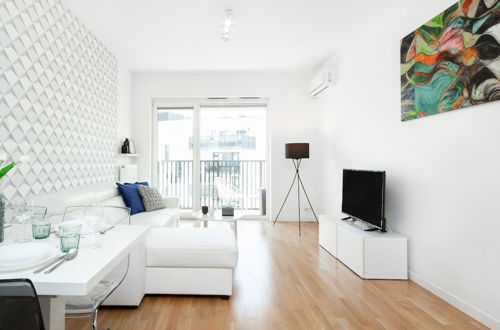 Photo 1 - Apartment Dygata Warsaw by Renters