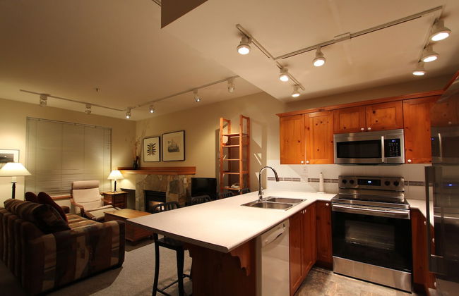 Symphony Condos by Whistler Retreats - Foto 17