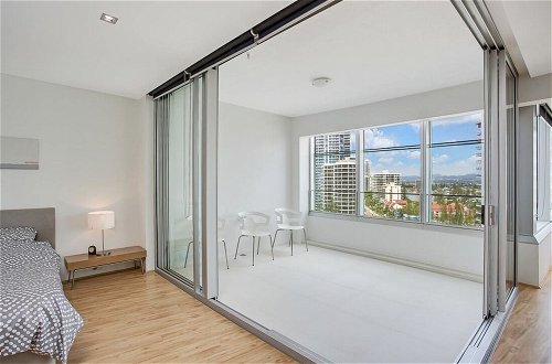Photo 5 - Sky Point Tower - Private Apartments