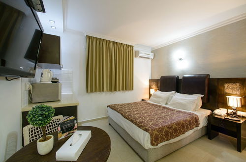 Photo 28 - Royalty Suites