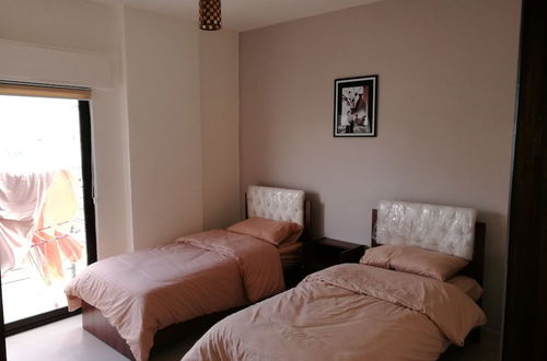 Photo 28 - Cozy Dair Ghbar Apartments