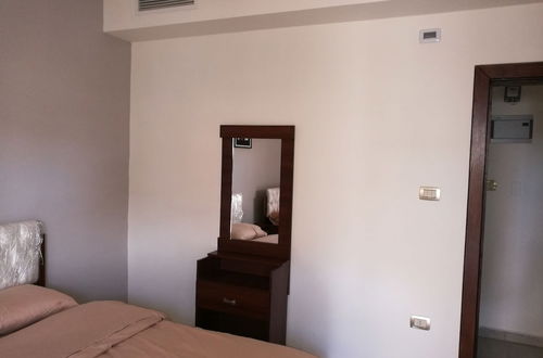 Photo 29 - Cozy Dair Ghbar Apartments