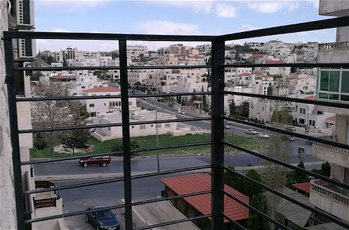 Photo 70 - Cozy Dair Ghbar Apartments