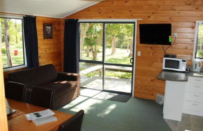 Bay of Islands Holiday Park - Photo 22