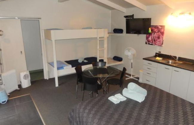Bay of Islands Holiday Park - Photo 8