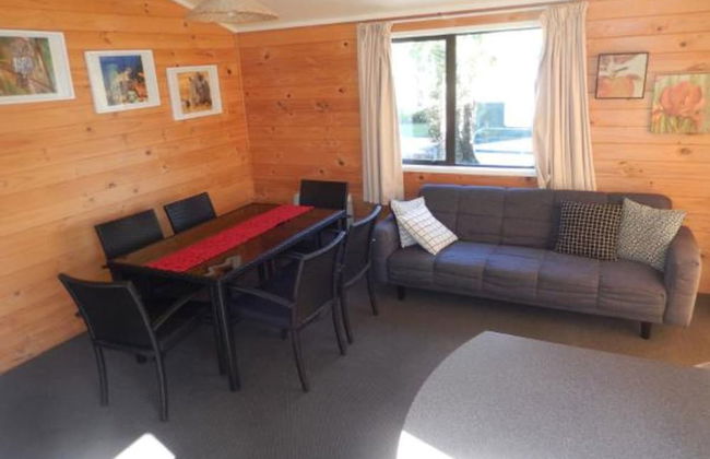 Bay of Islands Holiday Park - Photo 23