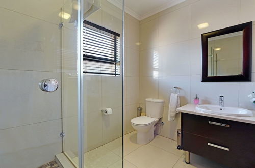 Photo 5 - Star Holiday Apartments