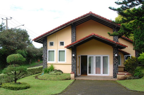 Photo 1 - Villa ChavaMinerva Istana Bunga-Lembang