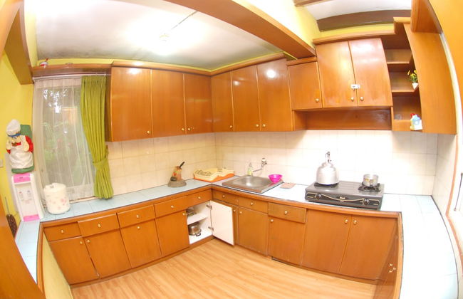 Villa ChavaMinerva Istana Bunga-Lembang - Foto 7