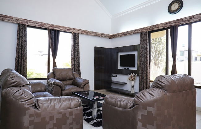 OYO 22738 Home Gorgeous 4BHK Lonavala - Foto 1