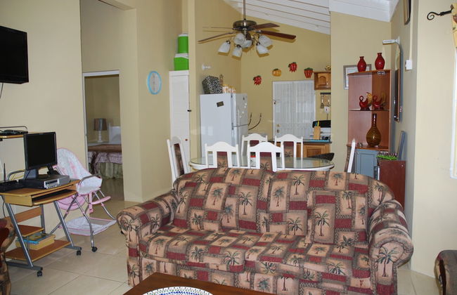 St Mary Mins Away From Ocho Rios 2 bed Ocean View Villa - Photo 12