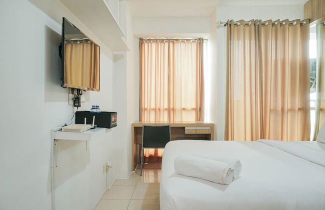 Chic and Cozy Studio at Tifolia Apartment - Foto 6