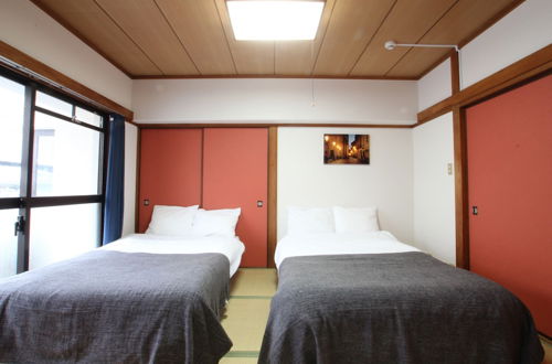 Photo 4 - Namba Big Room Apartment