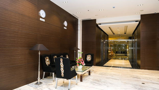 Lobby sitting area