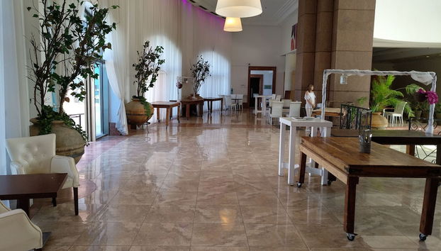 Lobby-Lounge