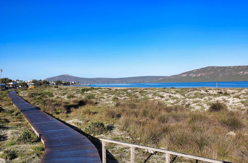 Photo 34 - Barefootin, Langebaan 6-sleeper