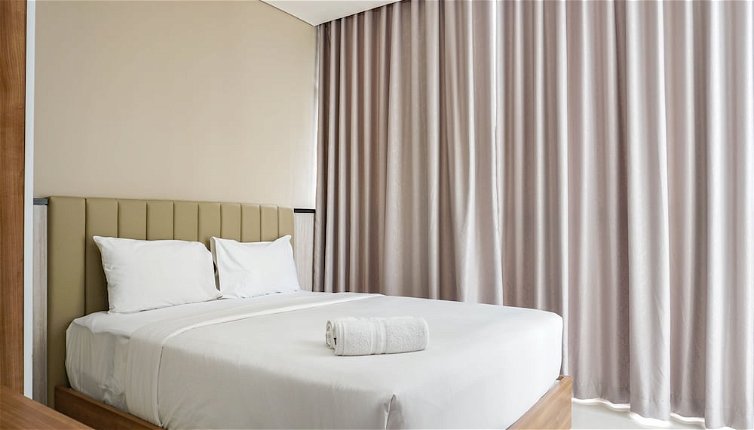 Photo 1 - Comfortable Design 1BR Apartment Ciputra International Puri