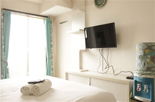 Photo 6 - Homey Studio Room at Tamansari Panoramic Apartment