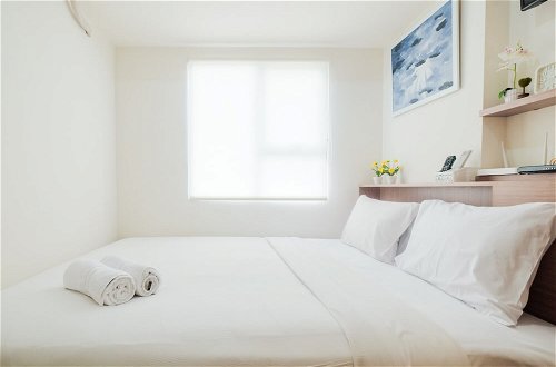 Foto 6 - Minimalist and Comfy Studio Green Lake View Apartment