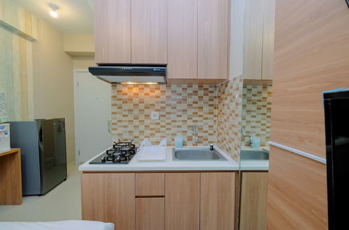 Photo 6 - New Modern Studio Apartment at Green Pramuka City