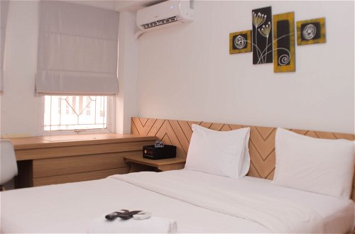 Photo 2 - Homey And Cozy Stay Studio Apartment At Patraland Urbano