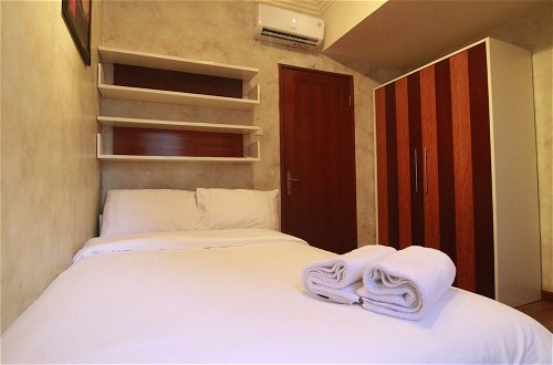 Photo 12 - Cozy 2 Bedrooms Sudirman Tower Apartment by Travelio