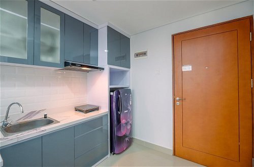 Foto 9 - Nice And Comfortable 2Br Apartment At Royal Olive Residence