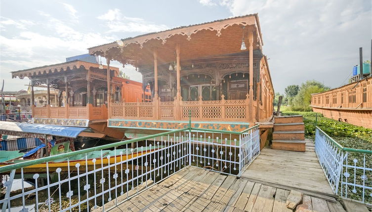 Photo 1 - GuestHouser 3 BHK Houseboat d520