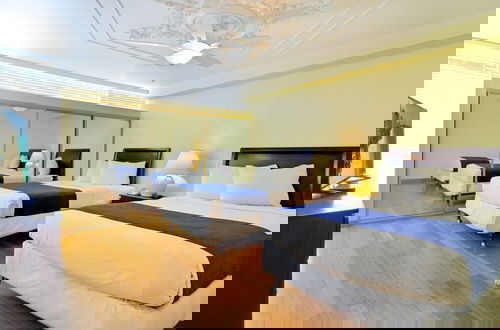 Photo 44 - ESJ Beach Hotel