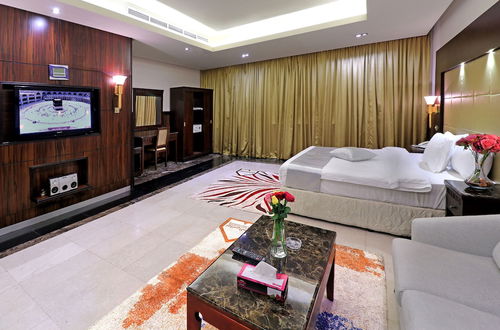 Photo 10 - Orans Suites 4