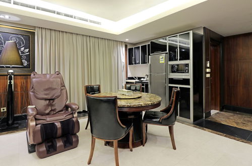 Photo 12 - Orans Suites 4