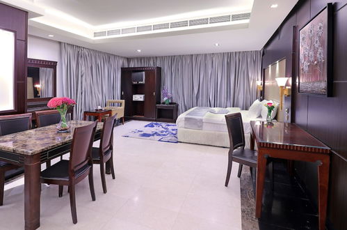 Foto 8 - Orans Suites 4