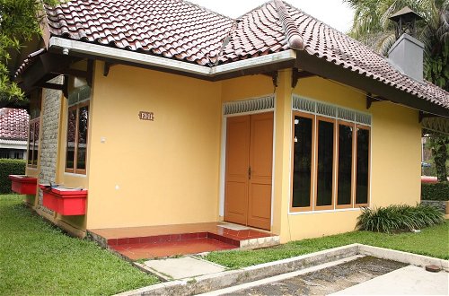 Photo 24 - Villa Kota Bunga Melati