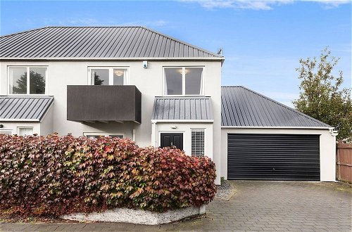 Photo 1 - Awesome Central Christchurch Townhouse