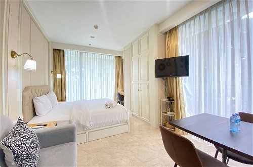 Photo 3 - Modern Studio Room With Jacuzzi At Art Deco Apartment