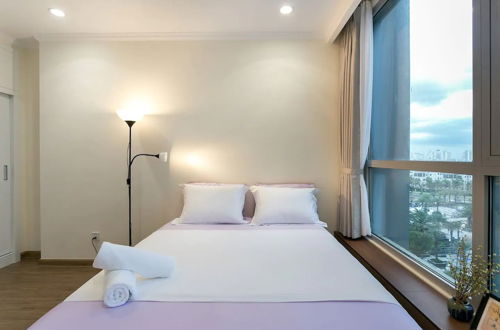 Photo 3 - Bayhomes Central Park Serviced Apartment